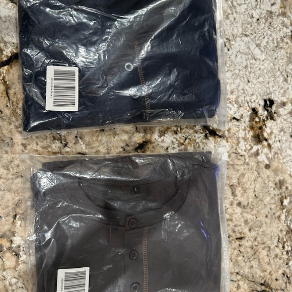 2 NWT Men's Tshirts - Picture 6 of 6